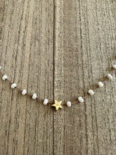 Load image into Gallery viewer, Pearl & Star Choker