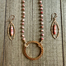 Load image into Gallery viewer, Spiny Oyster Knotted Necklace with a Large Gold Hoop Pendant
