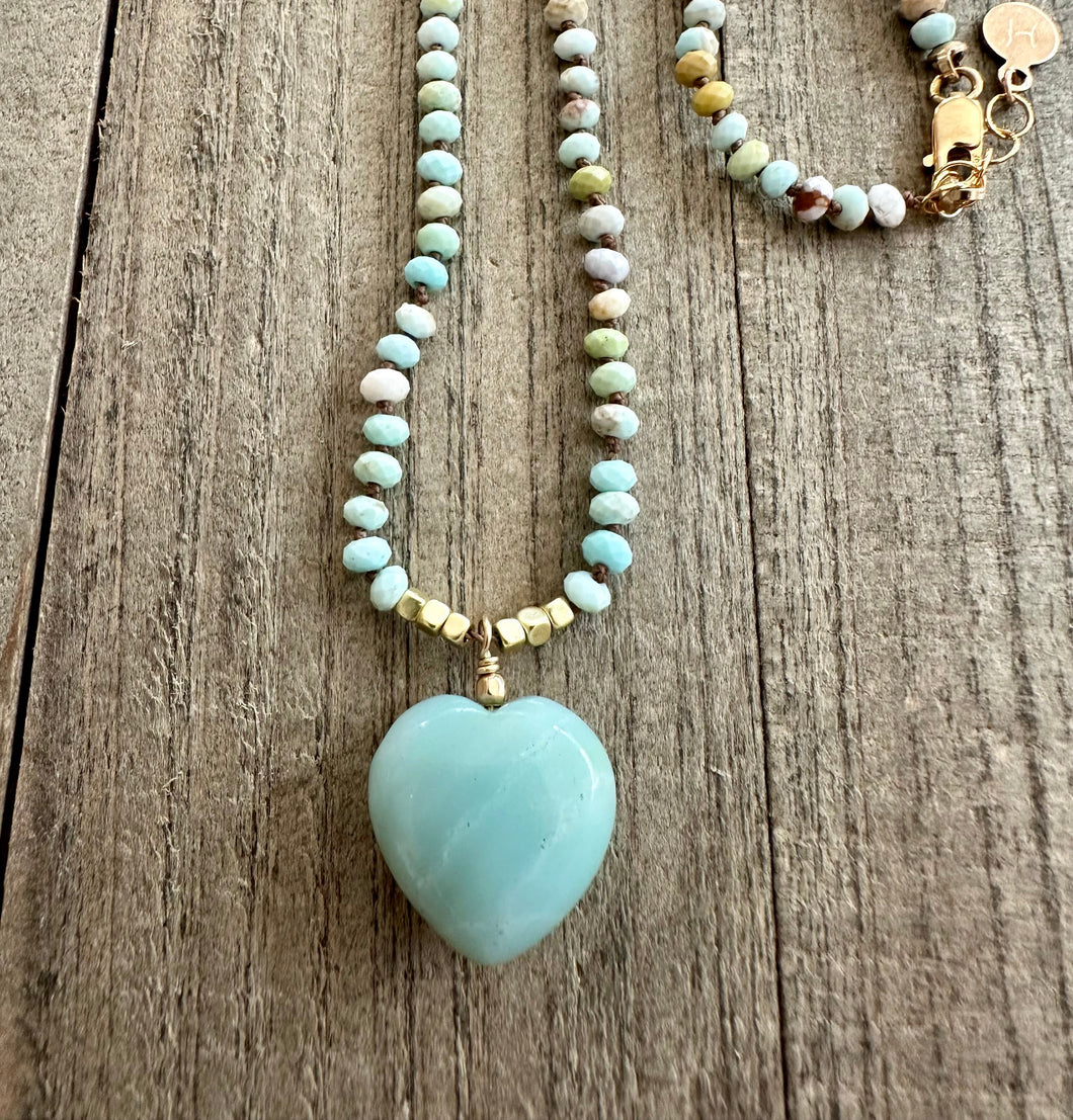 Beachy Heart Vibes Necklace