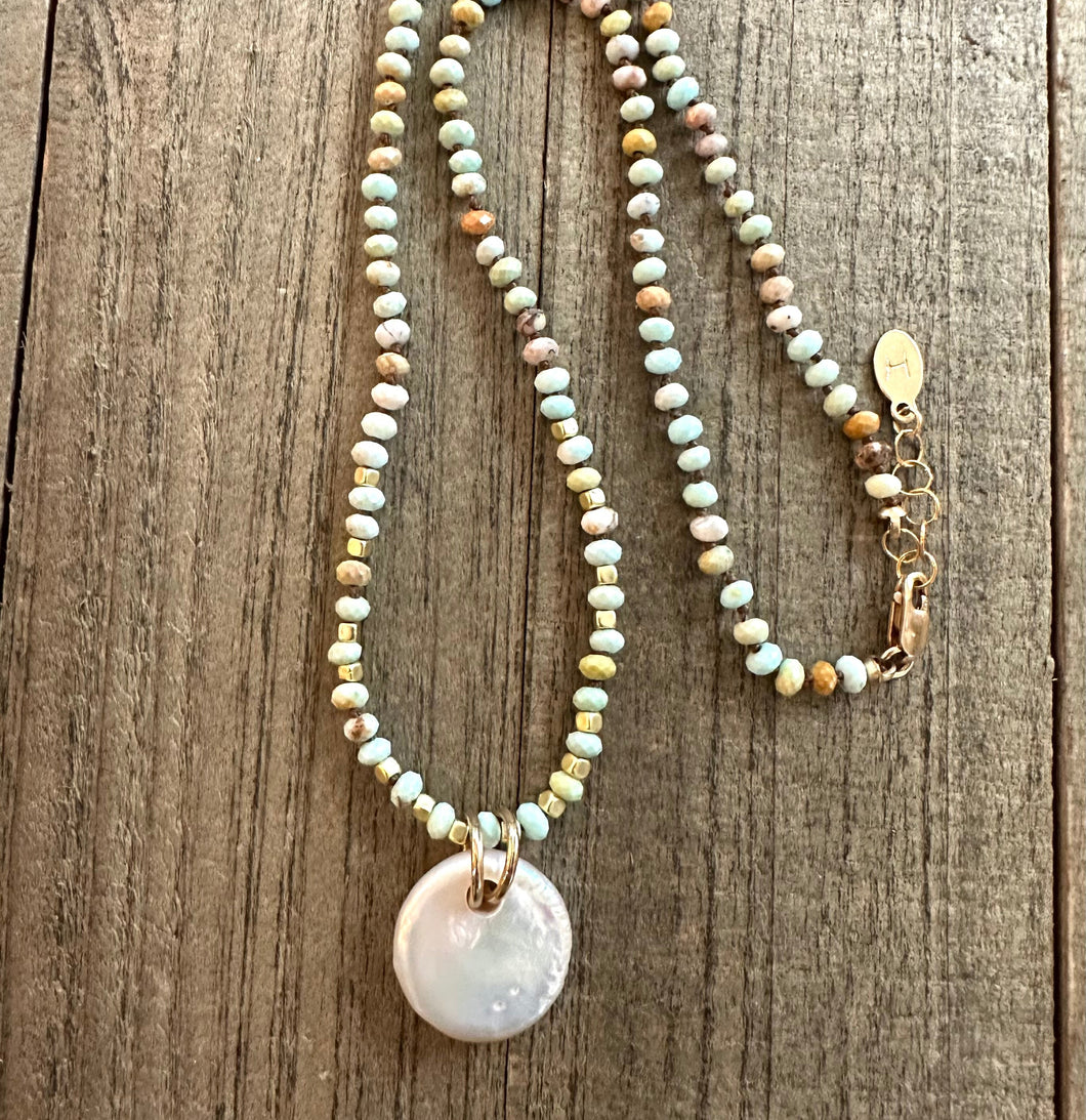 Beachy Fresh Water Pearl Necklace